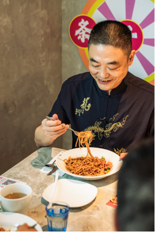 必胜客出热干面,创新打造舌尖上的国潮味